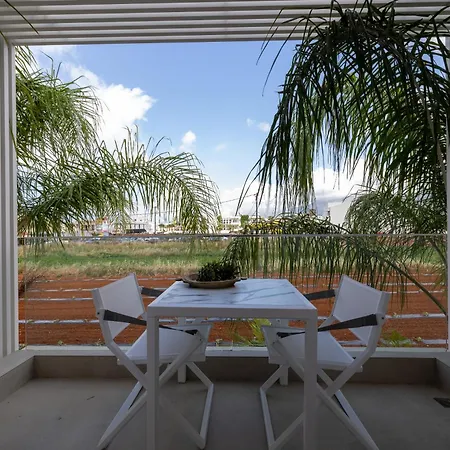 Hotel Akrogiali Garden